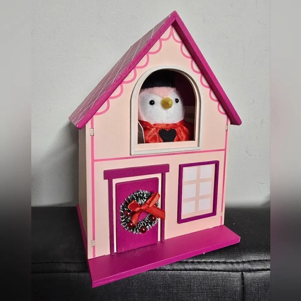 New Target FEATHERLY FRIENDS Christmas Pink Wood House Wondershop, 2024